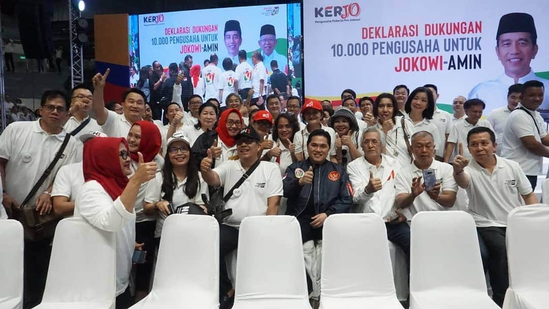 エリック・トヒルさんのインスタグラム写真 - (エリック・トヒルInstagram)「Deklarasi dukungan dari 10.000 relawan Pengusaha Pekerja Pro Jokowi (KerJo), menambah energi besar bagi kami untuk lebih optimis dalam bekerja. 26 hari lagi menuju 17 April 2019.  #01IndonesiaMaju」3月22日 19時21分 - erickthohir