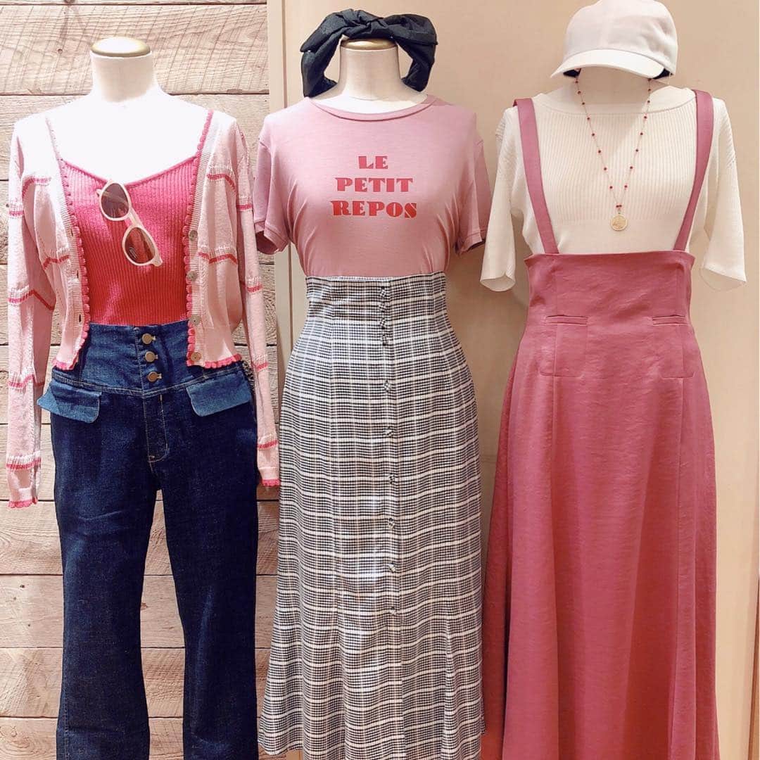 デイシーさんのインスタグラム写真 - (デイシーInstagram)「. DEICY♡pink items 可愛いピンクのお洋服で お出掛けしてみませんか？💗☺︎ . . . #deicy #mecoutere #deicyshinjuku #lumineshinjuku #pink #white #black #skirt #tee #coordinate #spring #collection #fashion #2019ss #デイシー #ミークチュール #ピンク #ホワイト #ブラック #カーディガン  #チェック #春服 #コーディネート #ファッション #ルミネ」3月22日 19時29分 - deicy_official