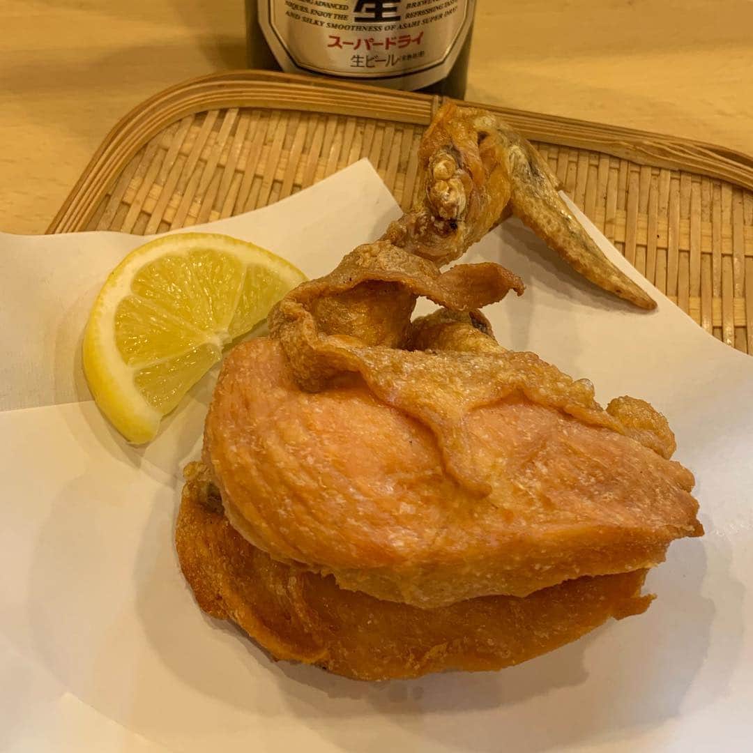 くろさんのインスタグラム写真 - (くろInstagram)「🍗🍺 #とよ田 #ひな鳥から揚げとよ田 #自由が丘とよ田 #とよ田自由が丘 #自由が丘ディナー #自由が丘グルメ #自由が丘ごはん #自由が丘で」3月22日 19時30分 - m6bmw