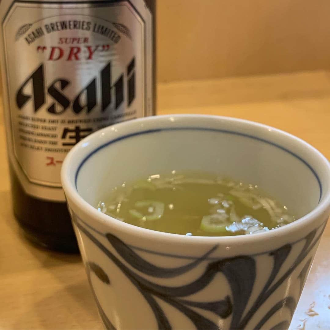 くろさんのインスタグラム写真 - (くろInstagram)「🍗🍺 #とよ田 #ひな鳥から揚げとよ田 #自由が丘とよ田 #とよ田自由が丘 #自由が丘ディナー #自由が丘グルメ #自由が丘ごはん #自由が丘で」3月22日 19時30分 - m6bmw