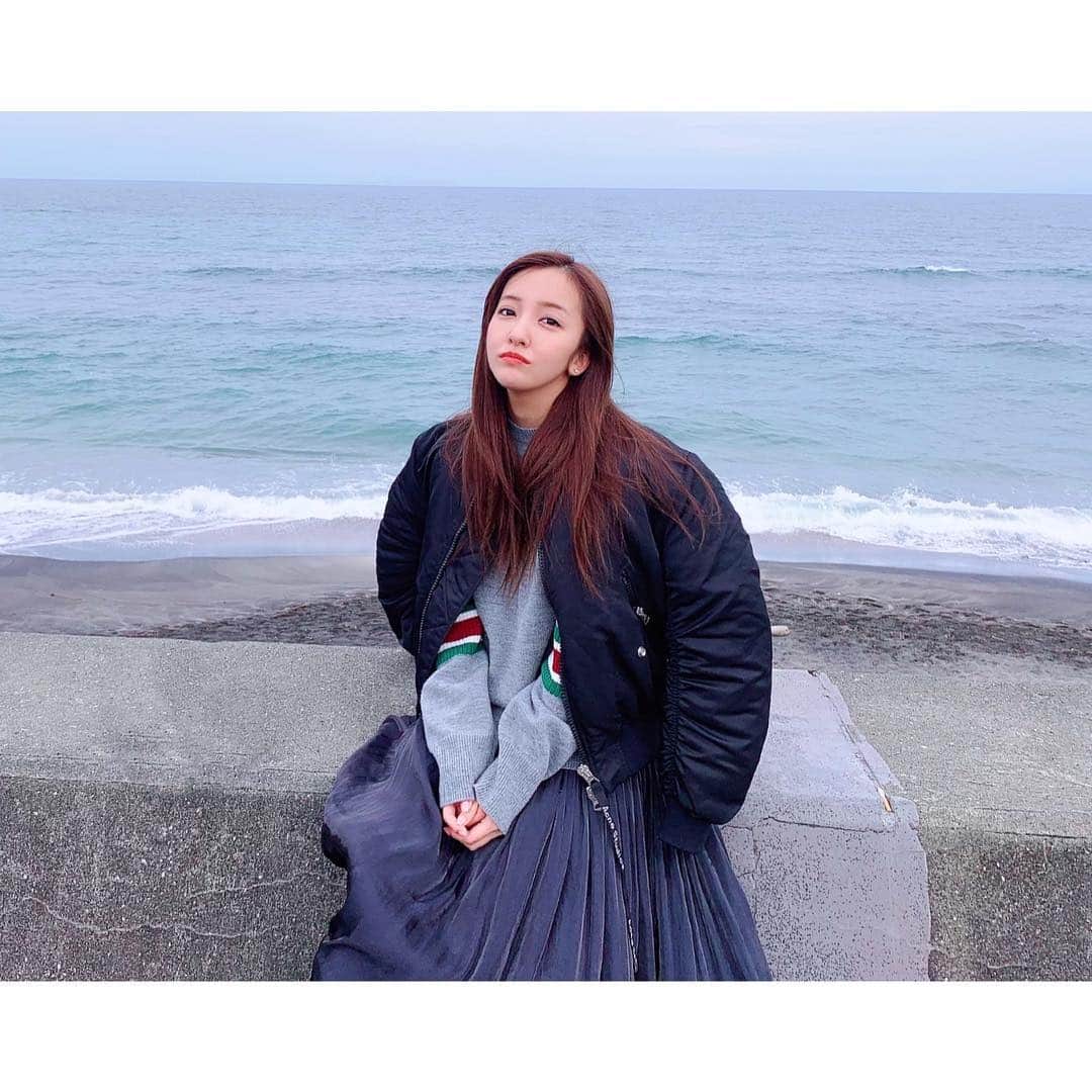 板野友美さんのインスタグラム写真 - (板野友美Instagram)「𓇼𓆡𓆉𓇼𓆡𓆉𓆡  海はパワースポット*ˊᵕˋ*」3月22日 19時34分 - tomo.i_0703