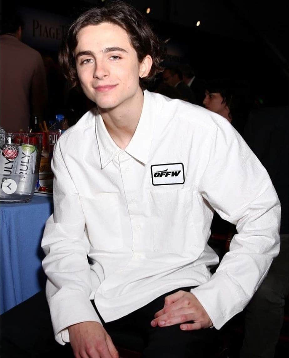 OFF-WHITE C/O VIRGIL ABLOHさんのインスタグラム写真 - (OFF-WHITE C/O VIRGIL ABLOHInstagram)「@tchalamet in fw18 men's Off-White™ oversize shirt」3月22日 20時01分 - off____white