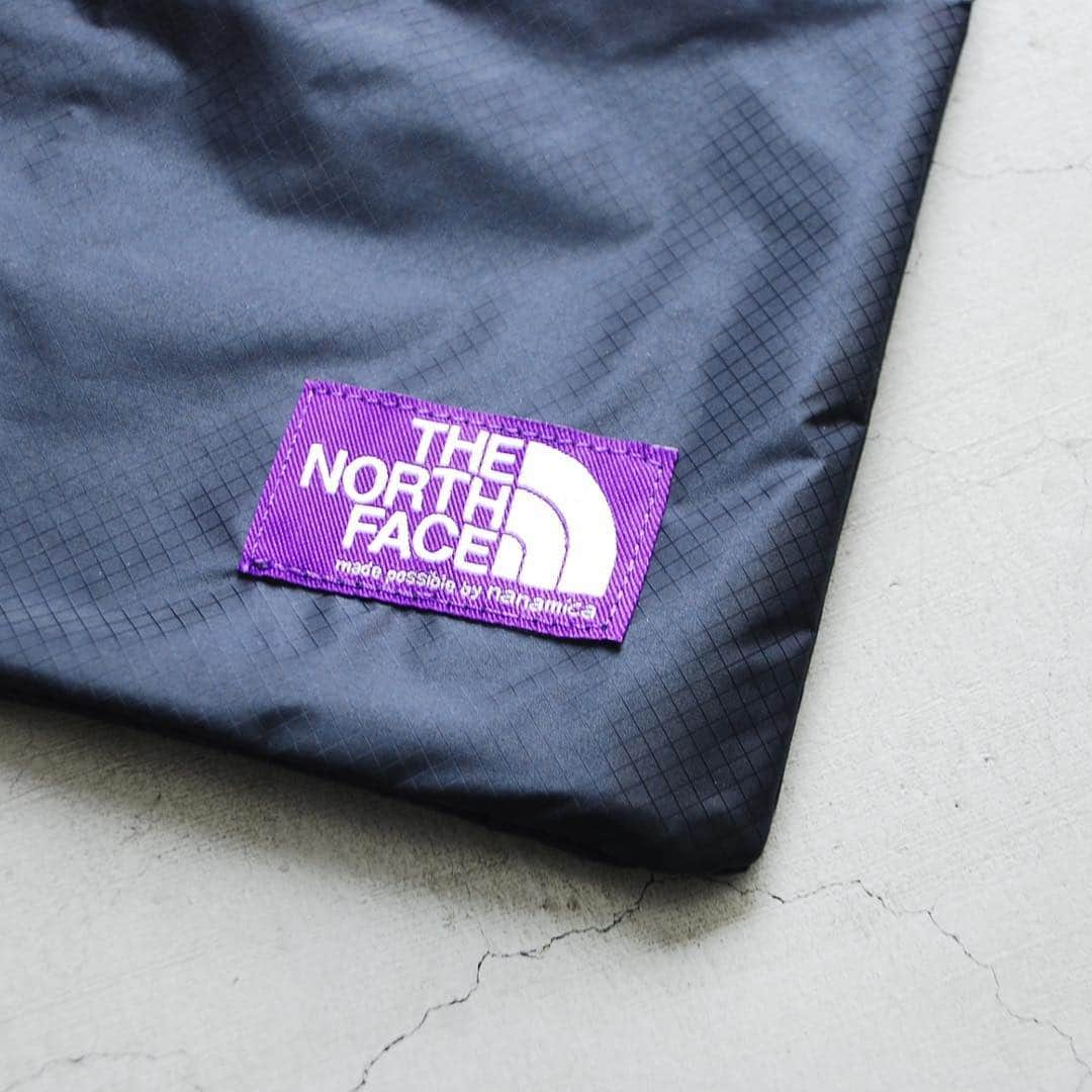 wonder_mountain_irieさんのインスタグラム写真 - (wonder_mountain_irieInstagram)「_ THE NORTH FACE PURPLE LABEL -ザ ノース フェイス パープル レーベル- "Lightweight Logo tape Shoulder Bag" ￥6,696- _ 〈online store / @digital_mountain〉 http://www.digital-mountain.net/shopdetail/000000006085/ _ 【オンラインストア#DigitalMountain へのご注文】 *24時間受付 *15時までのご注文で即日発送 *1万円以上ご購入で送料無料 tel：084-973-8204 _ We can send your order overseas. Accepted payment method is by PayPal or credit card only. (AMEX is not accepted)  Ordering procedure details can be found here. >>http://www.digital-mountain.net/html/page56.html _ 本店：#WonderMountain  blog>> http://wm.digital-mountain.info _ #nanamica #THENORTHFACEPURPLELABEL  #ナナミカ #ザノースフェイスパープルレーベル _ 〒720-0044  広島県福山市笠岡町4-18 JR 「#福山駅」より徒歩10分 (12:00 - 19:00 水曜定休) #ワンダーマウンテン #japan #hiroshima #福山 #福山市 #尾道 #倉敷 #鞆の浦 近く _ 系列店：@hacbywondermountain _」3月22日 20時27分 - wonder_mountain_