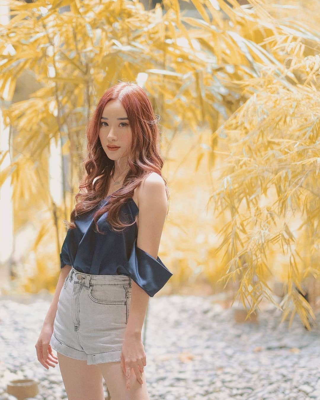エリッサ・ヤマダのインスタグラム：「Pic in 🇸🇬, physically in 🇯🇵, mentally in 🇮🇩 (constantly thinking of @jessbebes!) . 📷: @wisnutejakusuma」