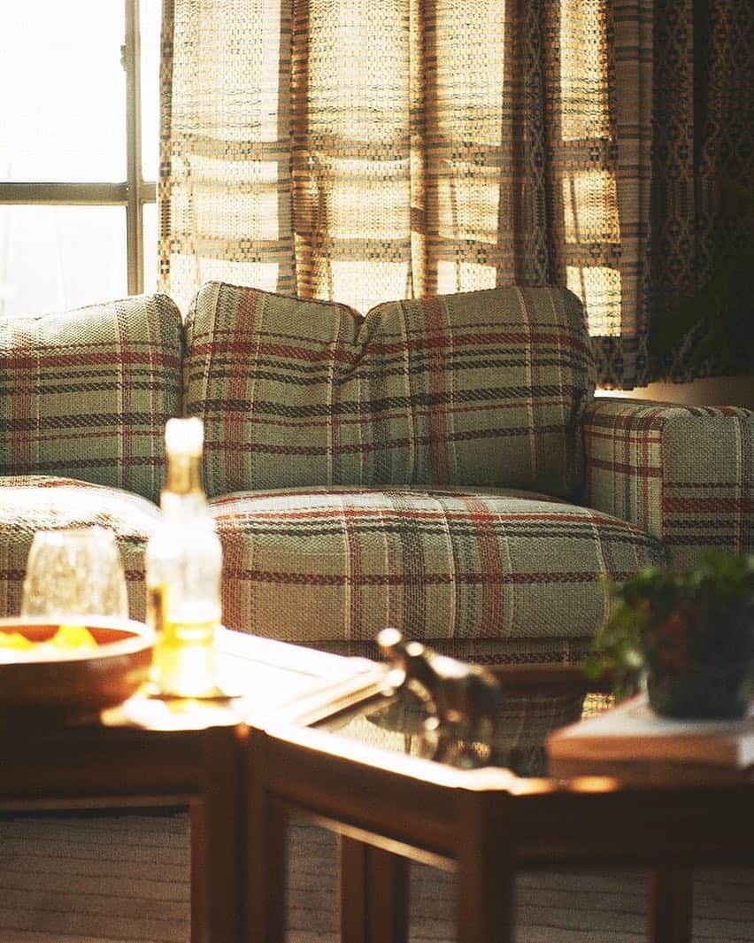 ACME Furnitureのインスタグラム