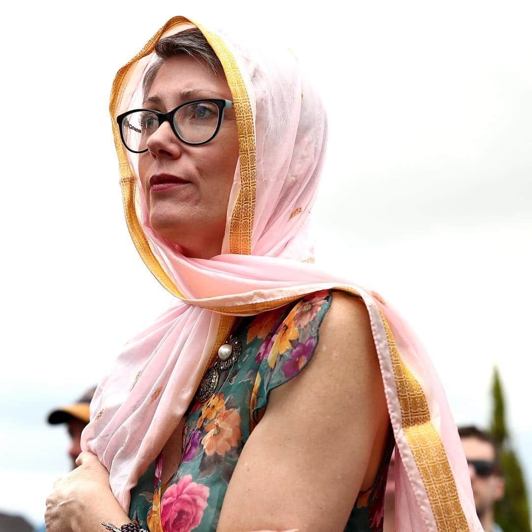 CNNさんのインスタグラム写真 - (CNNInstagram)「One week ago, a gunman killed 50 people in a terror attack at two mosques in Christchurch, New Zealand. Today, women around the country -- including Prime Minister Jacinda Ardern and Christchurch Mayor Lianne Dalziel -- wore headscarves to remember the victims and show solidarity for the Muslim community. “I hope that seeing thousands of New Zealanders wearing headscarves will show them how deeply we value and respect their courage,” said Kate Mills Workman, who is wearing one today as part of the "headscarf for harmony" campaign. (📷: William West/AFP/Getty Images, Marty Melville/AFP/Getty Images, Courtesy Hady Osman, Courtesy Kate Mills Workman, Courtesy Cathryn Allwood, Kai Schwoerer/Getty Images, Hannah Peters/Getty Images, Courtesy Izzy Ford)」3月22日 20時40分 - cnn