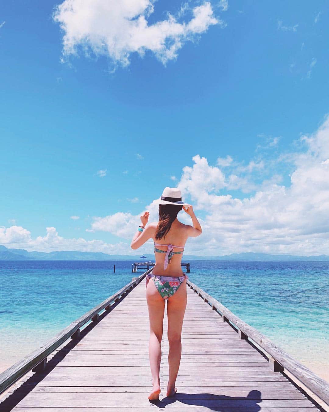 のインスタグラム：「🏝🏝🏝 ・ ・ いま雨季みたいだけど、ずっとお天気に恵まれていて良かった🥰 ・ ・ ・ ・ ・ ・ ・ #フィジー #フィジー留学 #malamalabeachclub」