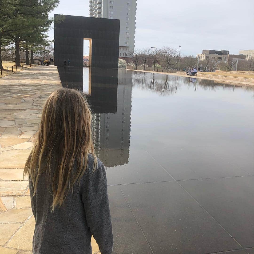 P!nk（ピンク）さんのインスタグラム写真 - (P!nk（ピンク）Instagram)「Oklahoma City Memorial 💔」3月23日 6時15分 - pink