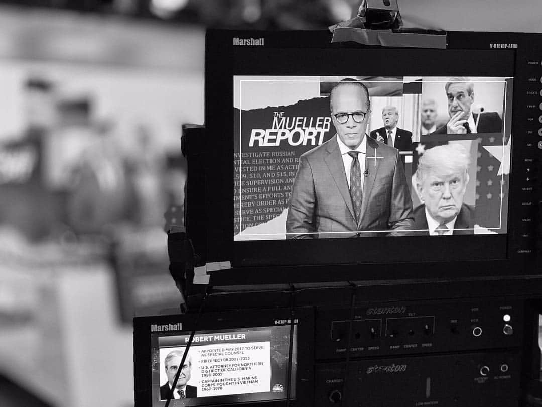 NBC Newsさんのインスタグラム写真 - (NBC NewsInstagram)「The Mueller Report has been submitted. @LesterHoltNBC anchors an @NBCNews Special Report. Click the link in our bio for the latest updates. . 📷 @LesterHoltNBC」3月23日 6時41分 - nbcnews