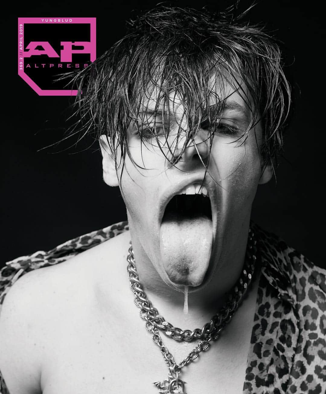 Alternative Pressさんのインスタグラム写真 - (Alternative PressInstagram)「Please welcome @yungblud to the hottest cover of 2019! Get inside YUNGBLUD's mind, go beyond the music, and join the movement 🔥 Exclusive YUNGBLUD x AP collections, merch, and hand signed posters are available at ALTPRESS.COM/NEWISSUE⁣⠀ 📷: jonathan.weiner⁣⠀ Grooming: Patricia Morales⁣⠀ Styling: Harper Slate⁣⠀ .⁣⠀ .⁣⠀ .⁣⠀ .⁣⠀ #altpress #ap #alternativepress #iamap #YUNGBLUD #dominicharrison #21stcenturyliability #liveinatlanta #YUNGBLUDrevolution⁣⠀ ⁣⠀」3月23日 7時00分 - altpress