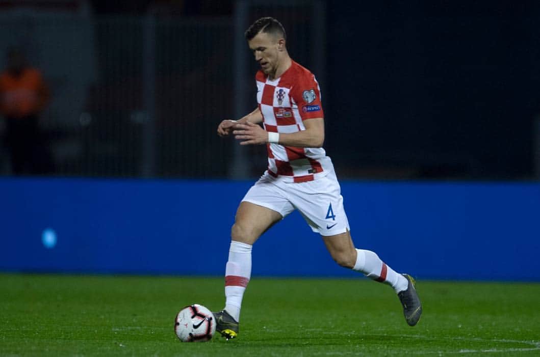 イヴァン・ペリシッチのインスタグラム：「🇭🇷💪🏼」