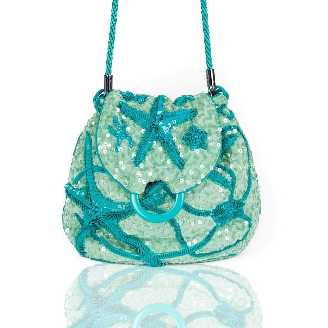 ジャマンピュエッシュのインスタグラム：「Meet Oceane - a soft pouch covered with sparkle and hand embroidered starfish. #jaminpuech #ocean #embroidery #artistsoninstagram」