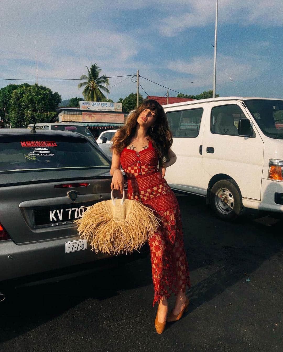 SELF PORTRAITさんのインスタグラム写真 - (SELF PORTRAITInstagram)「My very gorgeous Italian goddess @eleonoracarisi wore RUST 3D FLORAL CROCHET LACE DRESS Photo by @ownwayofinspiration #sunseaSP」3月22日 22時38分 - mrselfportrait