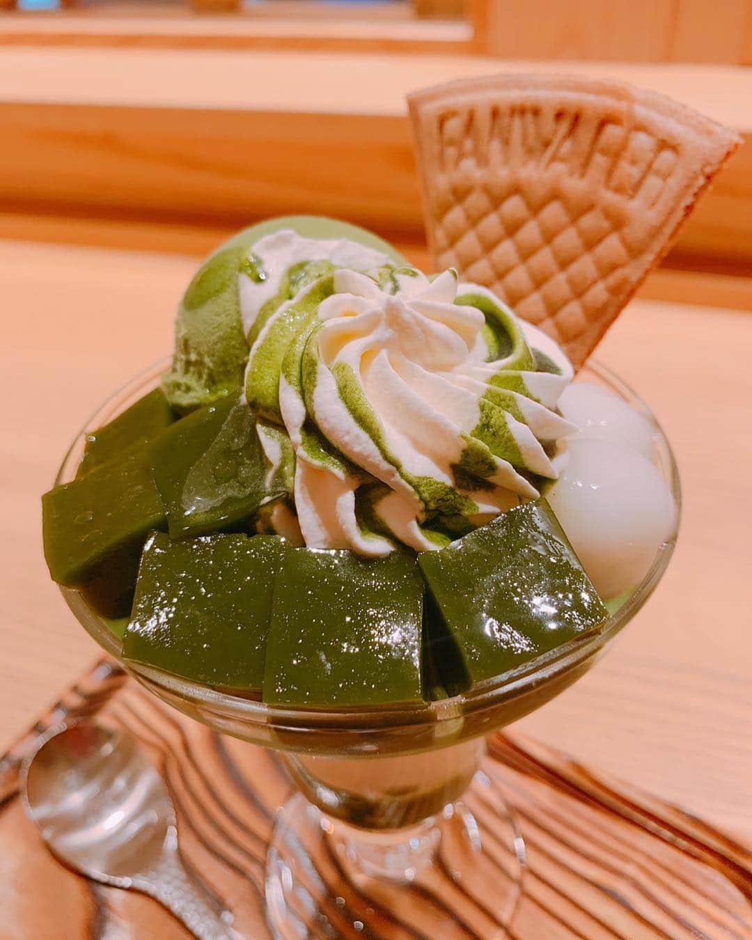 愛純もえりのインスタグラム：「めっちゃ抹茶🍵🍵🍵 . . 抹茶ってなんか、ホッてするよね☘ ホッてしてる時って、1番自分らしくなれる気がするよね🐢🐢🐢」