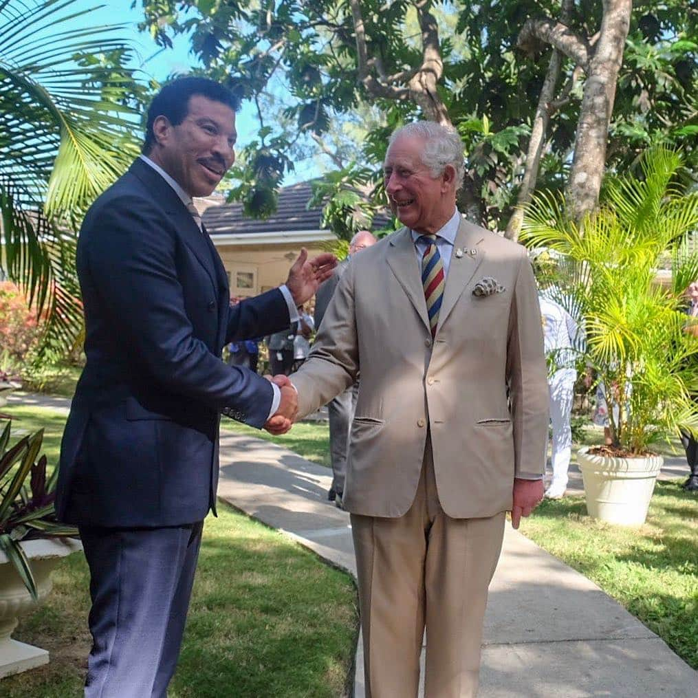 ロイヤル・ファミリーさんのインスタグラム写真 - (ロイヤル・ファミリーInstagram)「The Prince of Wales and the Duchess of Cornwall continued their Tour of The Caribbean this week, carrying out a number of engagements in Barbados, St Vincent and the Grenadines and St Kitts and Nevis.  His Royal Highness yesterday announced the launch of The Prince of Wales Commonwealth Scholarship - the programme will give Commonwealth students the opportunity to study subjects such as Climate Change, sustainability and the blue economy at Cambridge University. #RoyalVisitStKitts During #RoyalVisitBarbados, @lionelrichie was unveiled as the first Global Ambassador of The Princes Trust - The Prince's Trust International was founded by The Prince of Wales in 2015 to share the successful programmes of @princestrust and reach more young people worldwide. Meanwhile, The Duchess of Cornwall attended a #CommonwealthBigLunch pupils at the Derrick Smith School - The Big Lunch encourages people to come together to share food and friendship and make new connections. As part of #RoyalVisitStVincent The Prince of Wales visited The Prospect Brighton Mangrove, the only remaining white mangrove and coastal forest in mainland St Vincent and home to unique wildlife, including blue land crab and red footed turtle.  Follow @ClarenceHouse for more details on The Prince of Wales and The Duchess of Cornwalls' Caribbean Tour.」3月22日 22時58分 - theroyalfamily