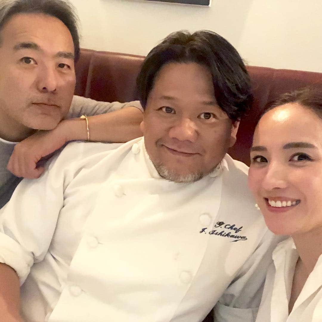 のインスタグラム：「じゅんた先生の蛇口講座でタッチセンサー欲しくなった（笑） 美味しい食事に楽しい会話。 今宵もありがとうございました。 #良い週末を  #なんでも美味しいお店 #パンナコッタすごい美味しかった #今まで食べたことないパンナコッタ  #写真撮るの忘れたオチ #bucajunta #aoyama #Italian」