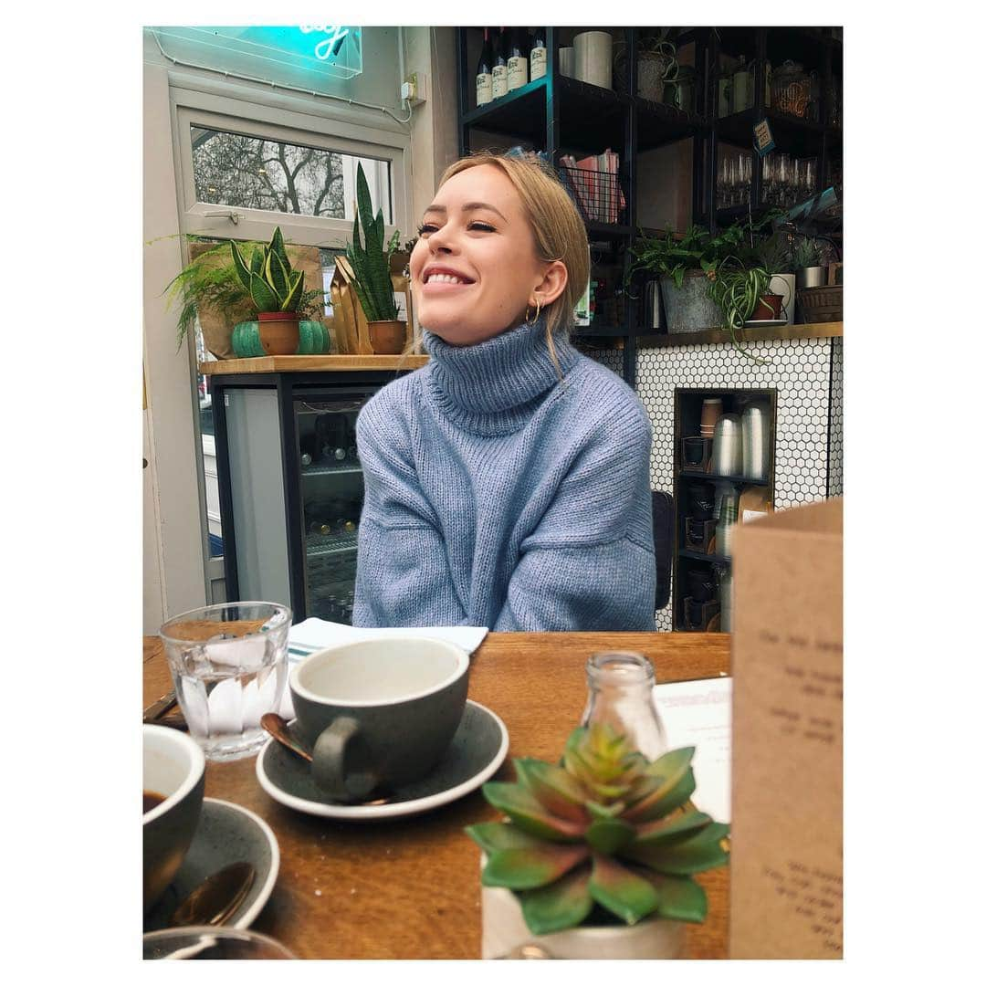 タニヤ・バーさんのインスタグラム写真 - (タニヤ・バーInstagram)「One expectation vs two realities」3月22日 23時30分 - tanyaburr