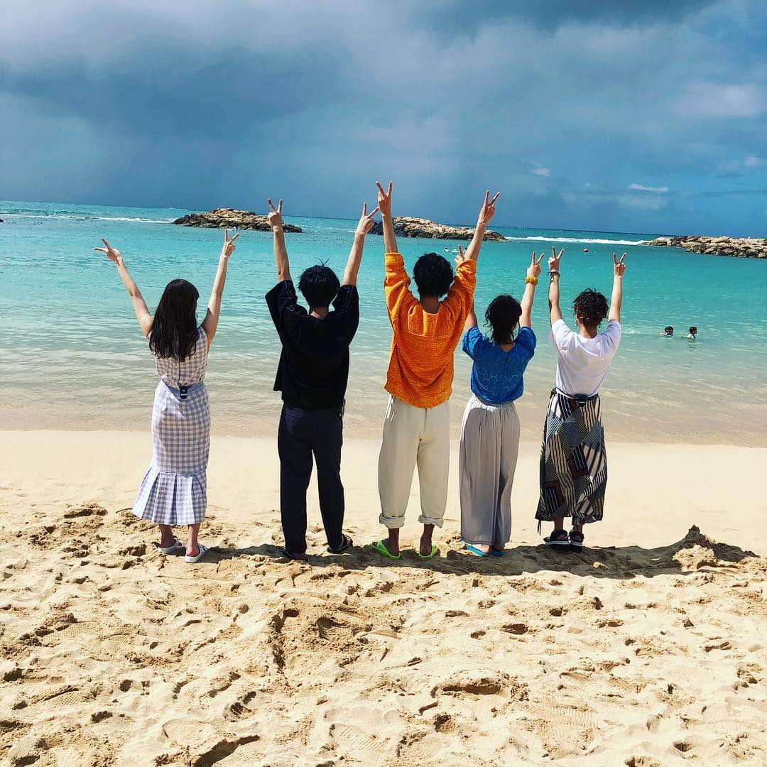 日本テレビ「今夜くらべてみました」さんのインスタグラム写真 - (日本テレビ「今夜くらべてみました」Instagram)「. 🌸🌸27日水曜よる9時は豪華2時間SP🌸🌸 .  #こん倶楽部 #kkb #konkurabu .  #今夜くらべてみました #今くら . ©︎日本テレビ「今夜くらべてみました」  #山﨑賢人 #吉沢亮 #指原莉乃 #佐藤仁美 #川田裕美 .  #ハワイでテンションあがっちゃった人 .  #インスタでよく見るヤツ .  #インスタあるある .  #ハワイディズニー .  #アウラニ .  #フォロワーカモーンヌ .  #フォロワー祝1万人突破」3月22日 23時37分 - ntv_konkura