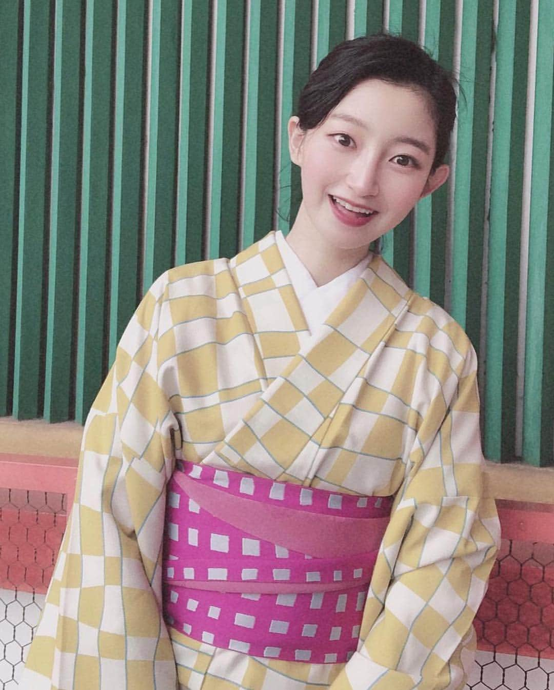 梅村奈央さんのインスタグラム写真 - (梅村奈央Instagram)「久々に着物着た👘 ・ #japanesekimono #yasakashrine #visitkyoto #기모노체험 #和服体验」3月22日 23時33分 - umemuranao