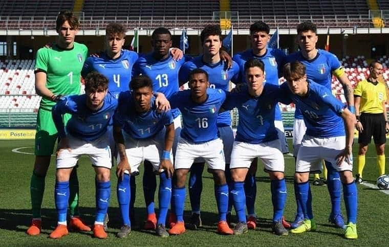 サッカーイタリア代表さんのインスタグラム写真 - (サッカーイタリア代表Instagram)「#Under19🇮🇹 Europeo, fase élite. Ad Abano Terme c’è l’#Ucraina🇺🇦. 🗣️ #Guidi: “Massima concentrazione” . Il secondo match degli Azzurrini sarà trasmesso dalle 15 in diretta streaming su figc.it. La mattina alle 11.30 l’altra partita del girone tra Belgio e Serbia . . #VivoAzzurro #Azzurrini」3月22日 23時54分 - azzurri