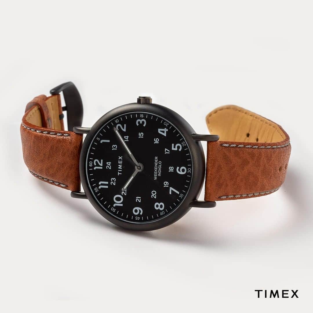 タイメックスさんのインスタグラム写真 - (タイメックスInstagram)「Not just for the weekend warriors.  Our Weekender collection is all about the versatility of the wearer. ⌚: #Timex Weekender 40 mm 2 piece Quick Release Leather Strap: TW2T30500」3月23日 0時00分 - timex