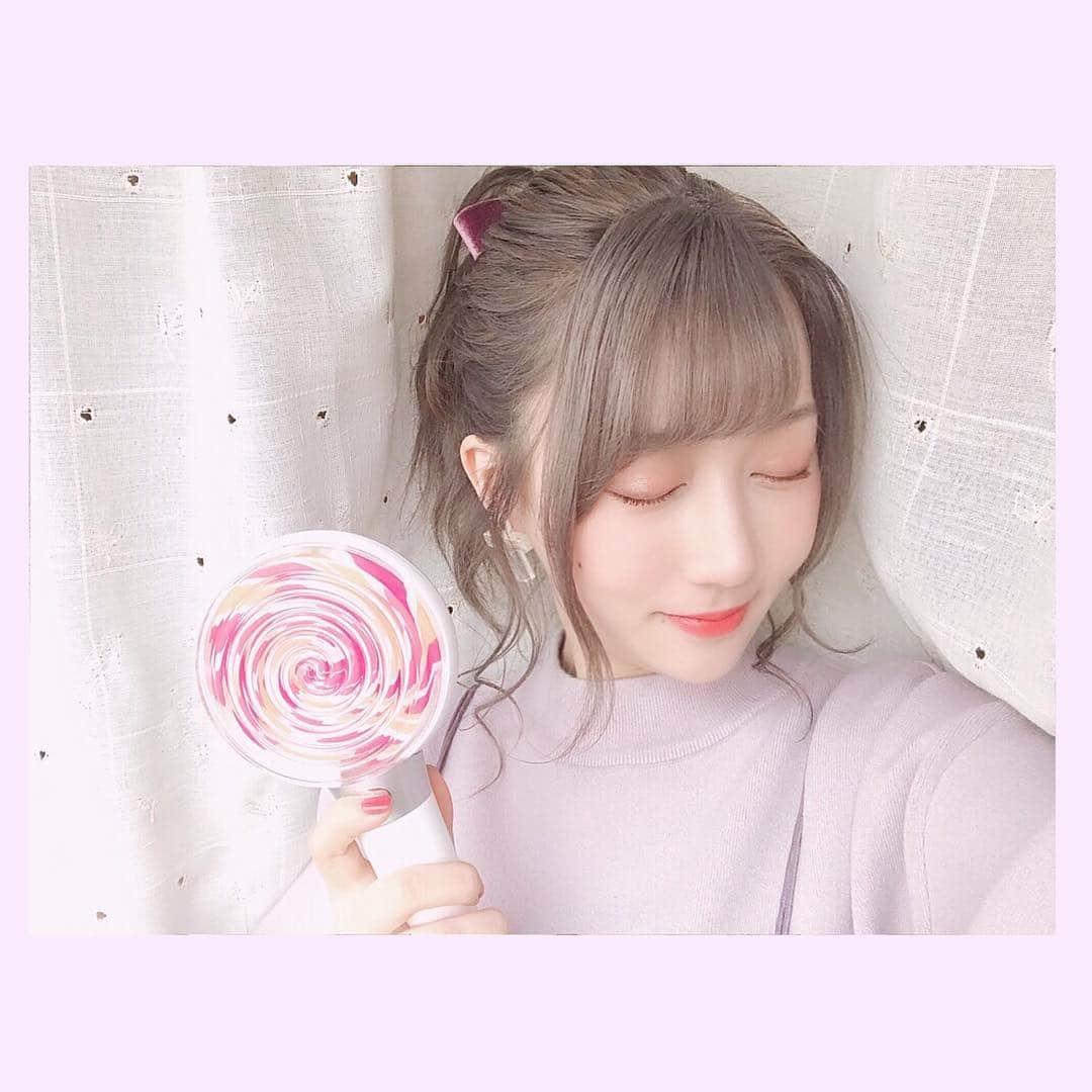 高辻千夏さんのインスタグラム写真 - (高辻千夏Instagram)「🍭昨日はヲタ活してきた～ * * 湊崎さん含め皆さん最強でした〜～ まじ 「＃dreamday」 って感じだった…夢でも見てたんかな…💭🧚‍♂️💜 #TWICE #dreamday #onceと繋がりたい #트와이스 #湊崎紗夏 #とにかく可愛い湊崎 #일본 #콘서트」3月23日 0時11分 - chinatsujk