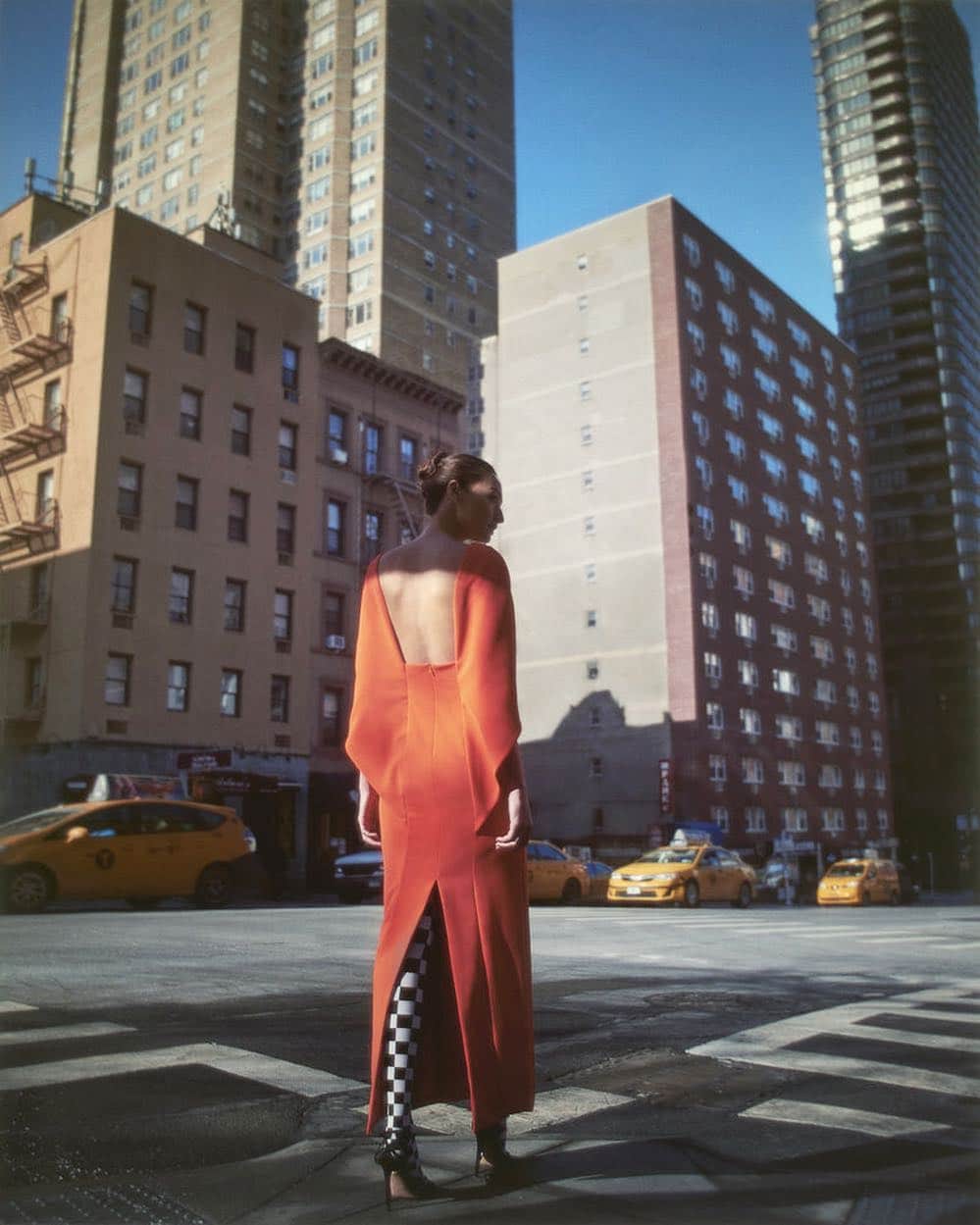 ブルーナ・テノリオさんのインスタグラム写真 - (ブルーナ・テノリオInstagram)「Back In #NYC! 🧡 📸 @kailasmichael  @nylonespanol SS19 #outnow #fashion #editorial #NewYork」3月23日 0時22分 - brunatenorio