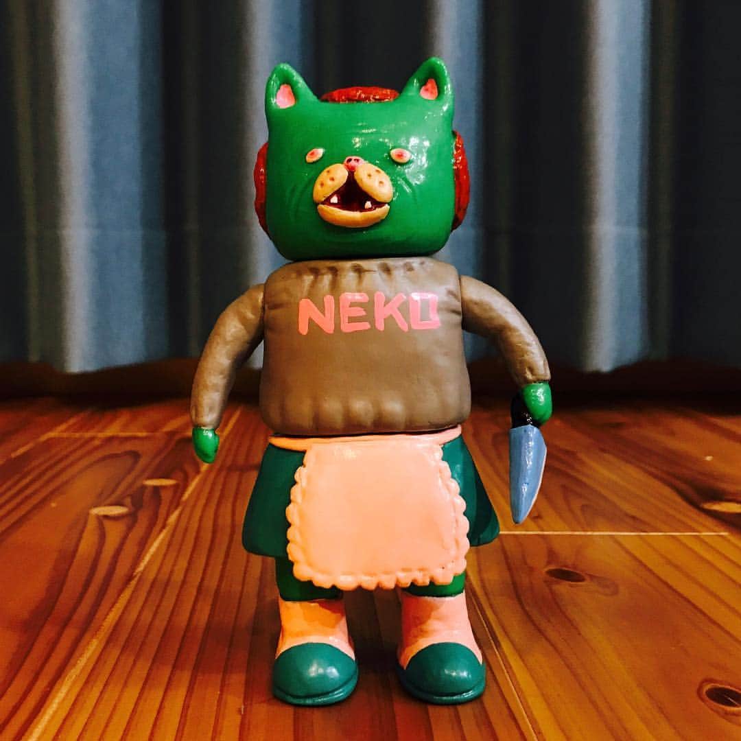 デハラユキノリのインスタグラム：「ネコおばさんの緑が出る！ NEKOOBASAN new color2019 #deharayukinori  #nekoobasan」