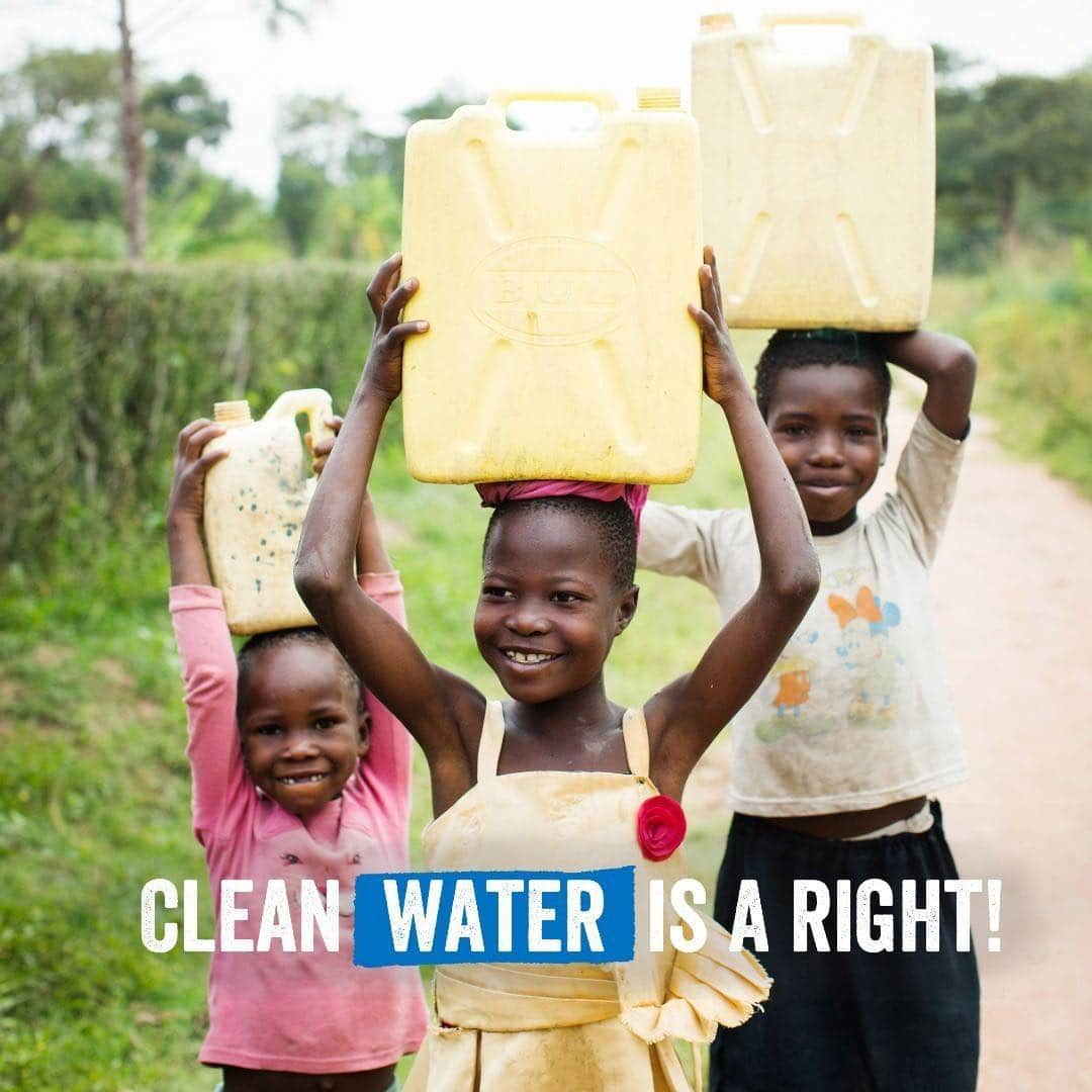 アンナ・シルクさんのインスタグラム写真 - (アンナ・シルクInstagram)「#Repost @plancanada  In many parts of the world, 'normal' is millions of children -- especially girls denied access to clean water. This #WorldWaterDay, help us to Defy Normal by shopping for the gift of 'Clean Water' from our #GiftsofHope collection! For more info, visit: plangifts.ca/giftsofhope  #DefyNormal #WorldWaterDay2019 #WWD2019 #childrensrights #girlsrights #girlsrightsarehumanrights #empoweredgirls #knowledgeispower #femaleempowerment #education #school #water #health」3月23日 0時50分 - anna.silk