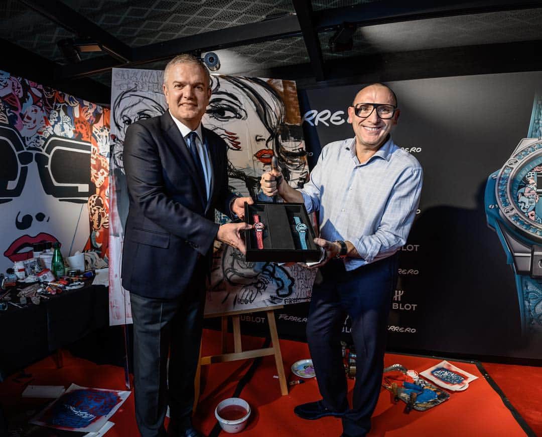 ウブロさんのインスタグラム写真 - (ウブロInstagram)「#HublotLovesArt! Special visit of french artist @marc.ferrero in our booth at #Baselworld2019! Check our Insta Stories. @ricardoguadalupe #BigBangMarcFerrero #HublotBaselworld #Baselworld #MarcFerrero」3月23日 0時54分 - hublot