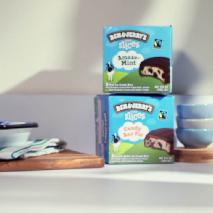 のインスタグラム：「Two new flavors to fall for. Find them near you at the link in our bio!」