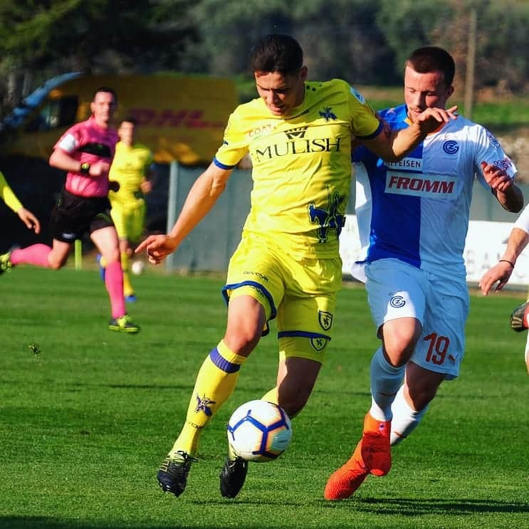 ACキエーヴォ・ヴェローナさんのインスタグラム写真 - (ACキエーヴォ・ヴェローナInstagram)「⚽📸 Le immagini del match amichevole tra @acchievoverona e @gc_zuerich_offiziell terminato 0️⃣-0️⃣ 💛💙 ⚽📸 The pics of the friendly match between @acchievoverona and @gc_zuerich_offiziell 0️⃣-0️⃣💛💙 #ChievoVerona #gialloblù #ForzaChievo #amichevole #friendlymatch #Veronello #Grasshoppers #football」3月23日 2時05分 - acchievoverona