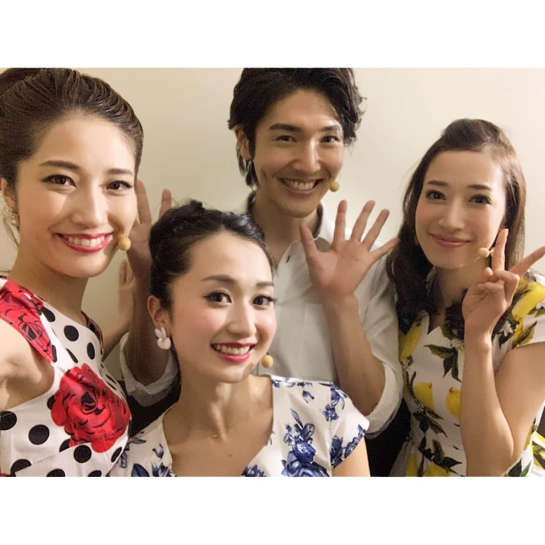 彩花まりさんのインスタグラム写真 - (彩花まりInstagram)「. #思い出しLRM . これで振り返りおわり！みたいな空気を出してましたが、スパイスさんのレポを読んでまだまだ語りたくなりました☺️ ということで今日は #リビングルームミュージカル 男性キャストの皆様とのお話を。 . ★ #大塚たかし さん  はじめましての時からほんっっとうにお優しくて、歌にダンスにお芝居になんでも完璧にこなしてしまうお兄様です。大人のおふざけも全力投球。 #仮面舞踏会 のたかしさんに我々は稽古場から釘付けでした。稽古場の振り付け動画は私の宝物です。元気がない時いつも見返してます♡千秋楽の #戦国鍋 も完コピで最高。本当に尊敬してやまないです。 . ★ #岡本悠紀 くん 過去LRMではなかなか共演出来ず、出来ても絡みがほぼなかった悠紀くん。ボーカルキャプテンとしていつも全力で熱く引っ張ってくれました。今回、わたし１人でとるハモリパートやらが多くて、よくお稽古に付き合って貰いました。そんな悠紀くんといつかめちゃくちゃ大人なナンバーを歌うのが夢です。 . ★ #荒田至法 くん  LRM初出演時にもデュエットさせて貰った至法くん。 #SomethingMore では結ばれなかったけど #愛していれば分かり合える では幸せになれて嬉しかったです。今回はステージングも自分たちでやりやすい動きを考えて作っていったので、話し合ったり練習する工程が本当に楽しくて、勉強になりました。良いものをどんどん吸収して成長していく至法くん。私も負けないように頑張らねば…！！ . ★ #山田元 さん 王子と呼ばれることに疑問を抱きつつあると言いつつものすごく王子様な元さん。元さんチョイスのお花素敵でしたよね✨昼夜間の休憩中にあれはー？と聞けばどれでもすぐにお花の名前を教えてくださる素敵なお兄様です。そんな元さん、お歌ももちろんステキです。 #リトルマーメイド のあの声。早替わりしながら必死に聞いてました笑 . ★ #須藤大迪 くん ひろみちくん。ほんとに普段のあのふんわりした感じからは想像出来ないかっっっこいいダンス。素晴らしいなとずっと思ってました。普段はとっても体育会系で先輩を立て、ちゃんとしてるのに、一歩ステージにあがると一気にスイッチが入るんです。集中力がすごい。りこちゃんとのラストダンスを見守ることが出来て光栄でした。でもいつでも戻ってきて欲しいです♡ . ★ #村井良大 さん 新しいバイトの人？と言われた時のきょとんとしたお顔。エンジェル役の時の愛らしさ。そして普段のかっこいいところ。どこをとっても素敵な方です。そして今更ここで告白しますが、私戦国鍋の動画を何年も前に公演の資料で動画を集めていた時期に実は何回も観てました。その方とまさかご一緒に出来る日が来ようとは。。当時の私に教えてあげたかった。またいつかご一緒出来ますように☺️ . . DMで男性陣との思い出は？とよくいただいていたのに遅くなってしまってごめんなさい🙏 思い出がね、ありすぎて、なかなかまとまらないのです。笑笑 日々書きたいこと伝えたいことがたーーくさんあるのに追いつかない。 . それにしてもLRM１周年の公演に参加出来たこと、本当に嬉しかったです。 幸せすぎて稽古中から千秋楽が来ないで欲しいと何度も思って１人で寂しくなってました。笑笑 演出のろんろん、共演者の皆さま、バンドメンバーの皆さま、スタッフの皆様、そして見守って下さるお客様。。みなさまに感謝です♡ . ストーリーから #SPICE さんの #公演レポート そしてムジカモモジカさんが公開して下さった #思い出写真館  にリンクが飛べるようにしてあります。 みなさま是非お写真とともに振り返ってみてくださいね♡ . 思いのままに語ったら随分長くなりました。。みなさまどうぞ良い夢を☺️ . . #メンズとの写真がなさすぎる問題発覚 #集合写真懐かしすぎる #みんなに会いたい #荒木里佳 さん #十輝いりす さん #星乃あんり #伶美うらら #髙橋莉瑚 ちゃん #彩花まり」3月23日 2時05分 - _mari_ayaka