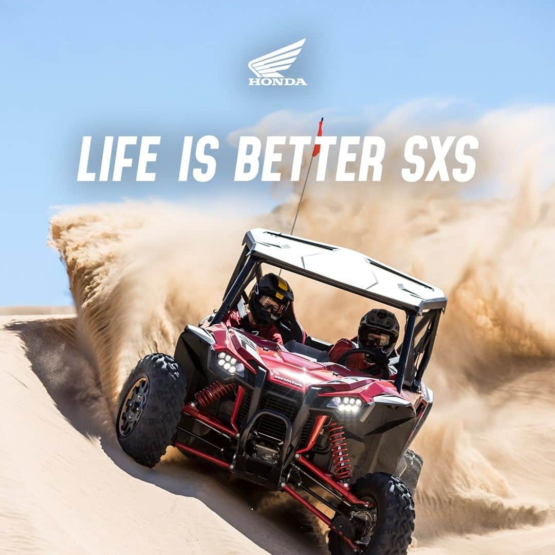 Honda Powersports USさんのインスタグラム写真 - (Honda Powersports USInstagram)「Visit your local Honda dealer and see how the #HondaTalon's quickrevving parallel-twin engine makes for the most fun you can have in the dirt. Click the link in bio for more on why #lifeisbettersxs」3月23日 2時00分 - honda_powersports_us