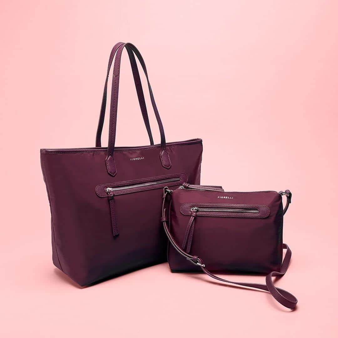 フィオレッリさんのインスタグラム写真 - (フィオレッリInstagram)「Bag yourself a bargain in The Sale Event 👌 Enjoy the Talia tote for £29.40 or the Paige crossbody for £17.40 #FiorelliFor #Handbags #SaleHandbags #London」3月23日 2時01分 - fiorelli_bags