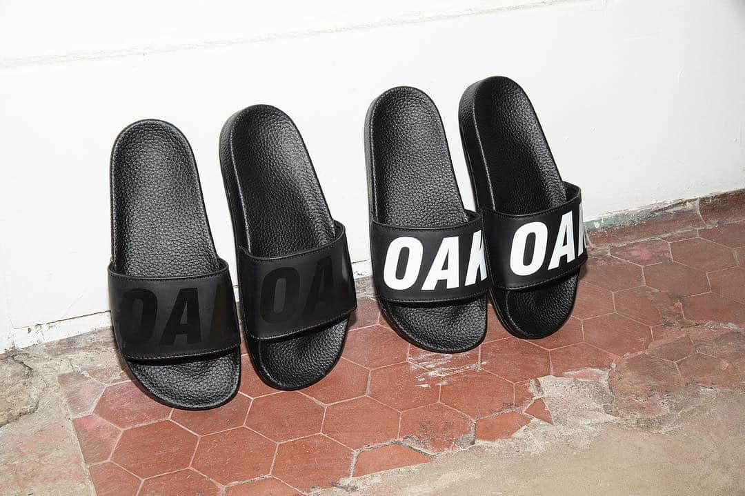 のインスタグラム：「Just in: OAK logo slides ⚡️ 📸: @sharokh_mirzai」