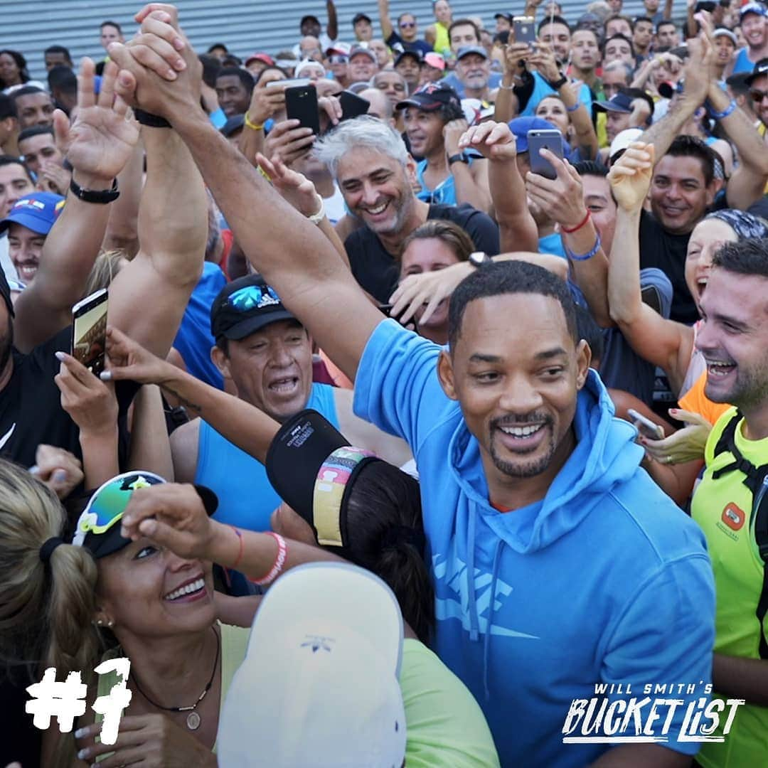 ウィル・スミスさんのインスタグラム写真 - (ウィル・スミスInstagram)「We want to visit Cuba for the cuba libres. But not @WillSmith... He went to Havana for the half-marathon! #WillSmithsBucketList」3月23日 2時46分 - willsmithsbucketlist