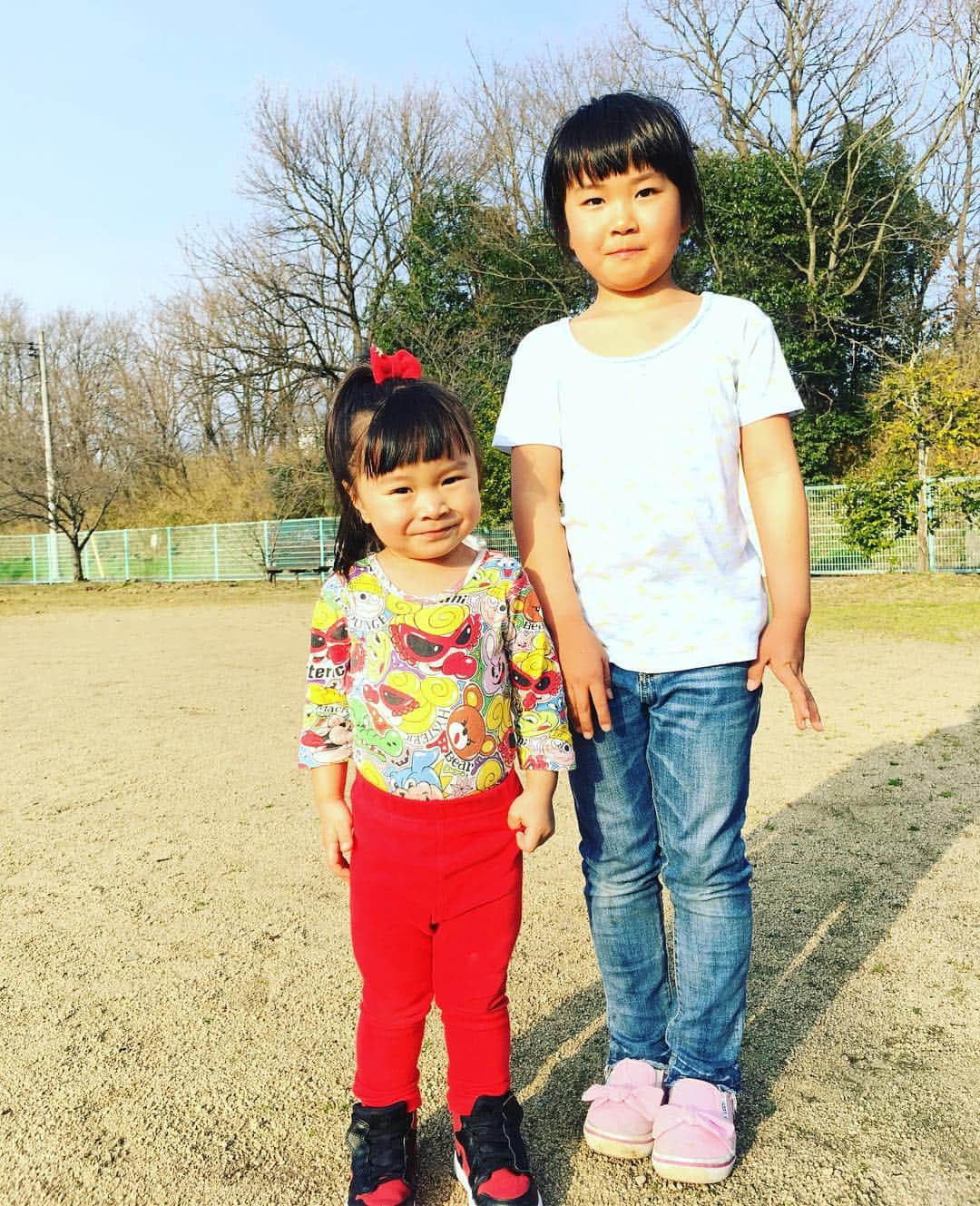 藤井惠さんのインスタグラム写真 - (藤井惠Instagram)「姪っ子が幼稚園卒業。 あんなに小さかったのになぁと感動でした。。。 さくちゃんもねぇね大好きです❣️ #姪っ子 #もうすぐ小学生 #卒園 #入学 #ランドセル #勉強」3月23日 2時59分 - megumi_fujii