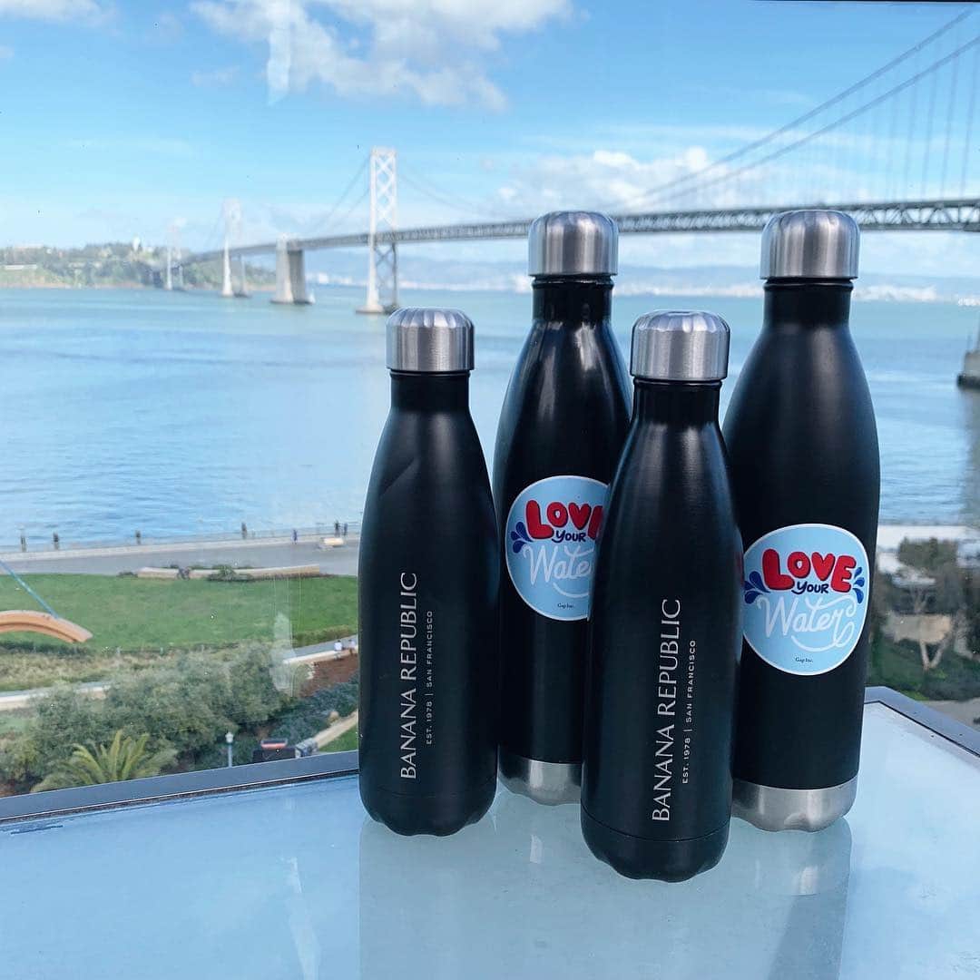Banana Republic のインスタグラム