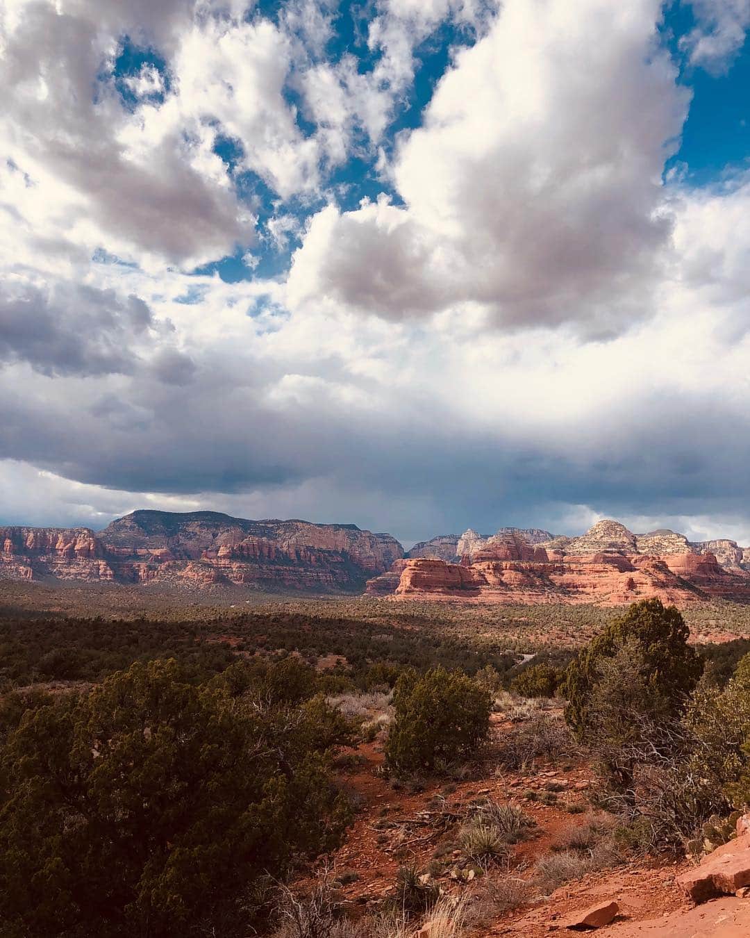 牧田和久さんのインスタグラム写真 - (牧田和久Instagram)「昨日はSedona🏜 自然が凄かった💦PINK Jeep toursでは色んな場所に行けるそうです！ 自然が創り出される場所はパワーが凄いですよね。 #Arizona #Sedona #Redrock #Pinkjeep #Pinkjeeptours #自然 #パワースポット」3月23日 3時31分 - k.makita_53