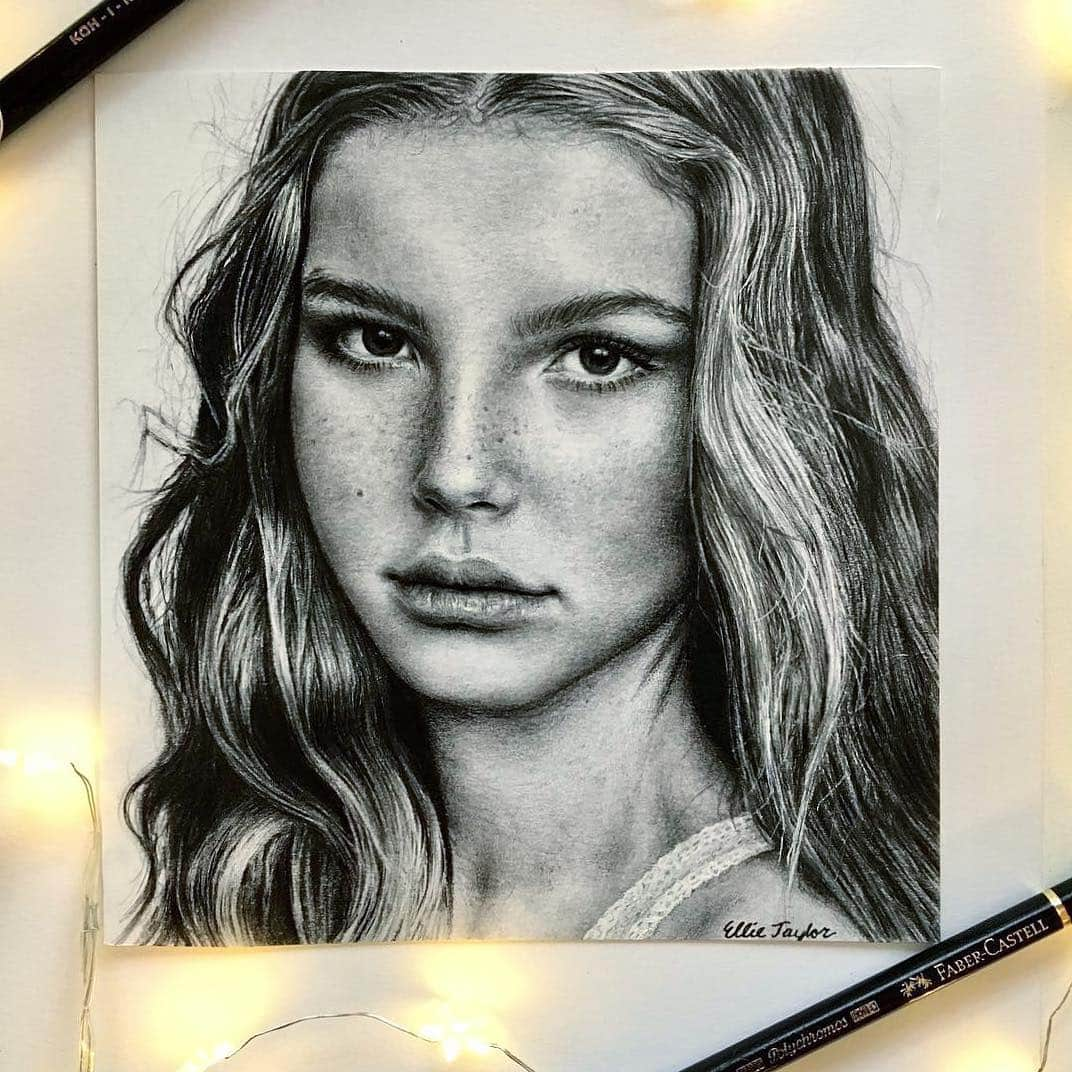 YouTubeさんのインスタグラム写真 - (YouTubeInstagram)「@ellie_drawss #FanArtFriday portrait of @elliethumann is unreal. 😍 Tag us in your creator fan art posts!」3月23日 4時14分 - youtube