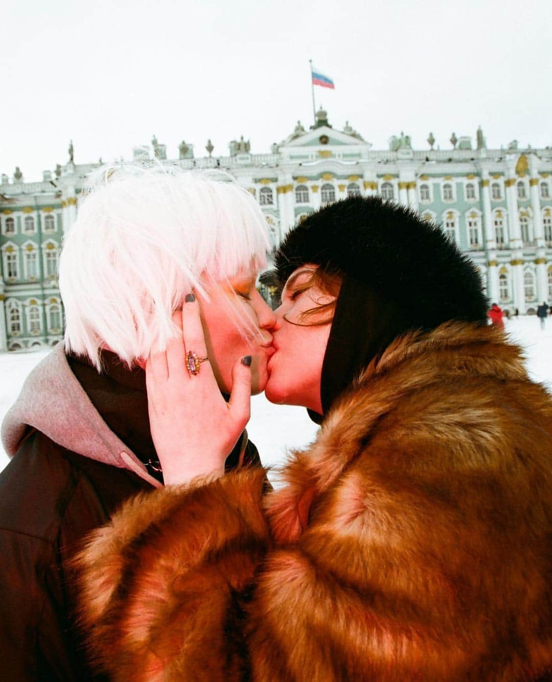 Dazed Magazineさんのインスタグラム写真 - (Dazed MagazineInstagram)「Love is love 🏳️‍🌈 🇷🇺 In support of queer youth in Chechnya, this defiant photo series is shot in front of historical Russian landmarks. ⁣⠀ ⁣⠀ Tap the link in bio to see more from the series 📲⠀ ⁣⠀ 📷 @nivexp⁣, Marta (@_marta_maa) & Vitalija (@njeprawda) at Palace Square⁣⠀ ⁣⠀」3月23日 4時21分 - dazed