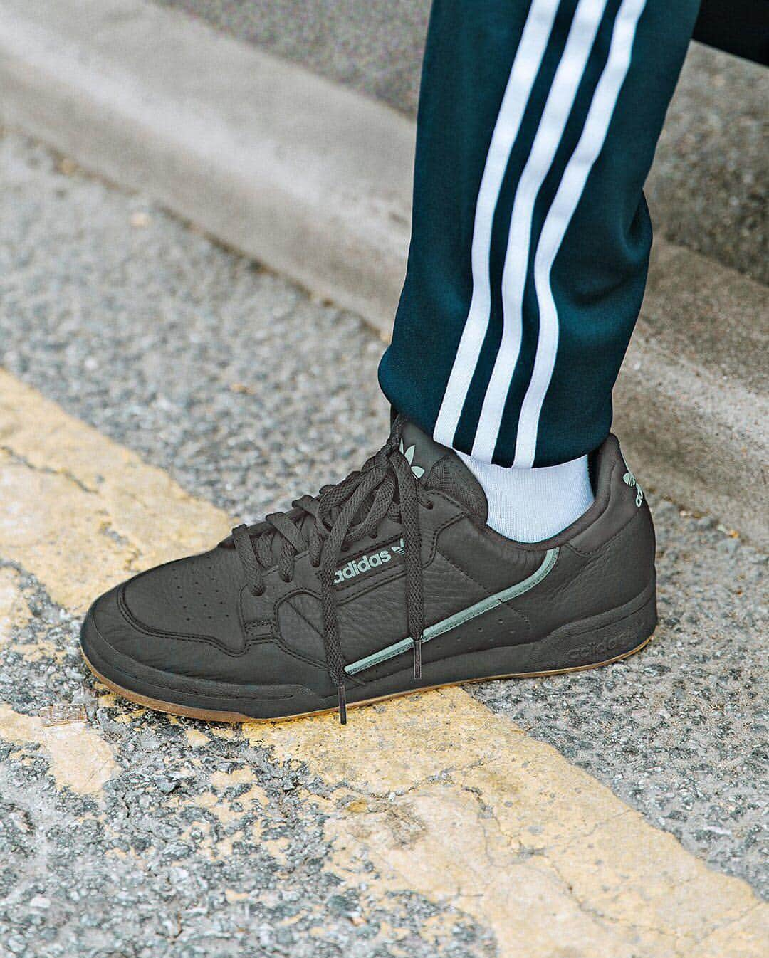 FOOTASYLUMさんのインスタグラム写真 - (FOOTASYLUMInstagram)「Capturing the look of the 80's. The @adidasoriginals Continental 80 in Grey Five/Mint/Ash. - - - #WeAreFootasylum #footasylum #adidasoriginals #continental80」3月23日 4時34分 - footasylum