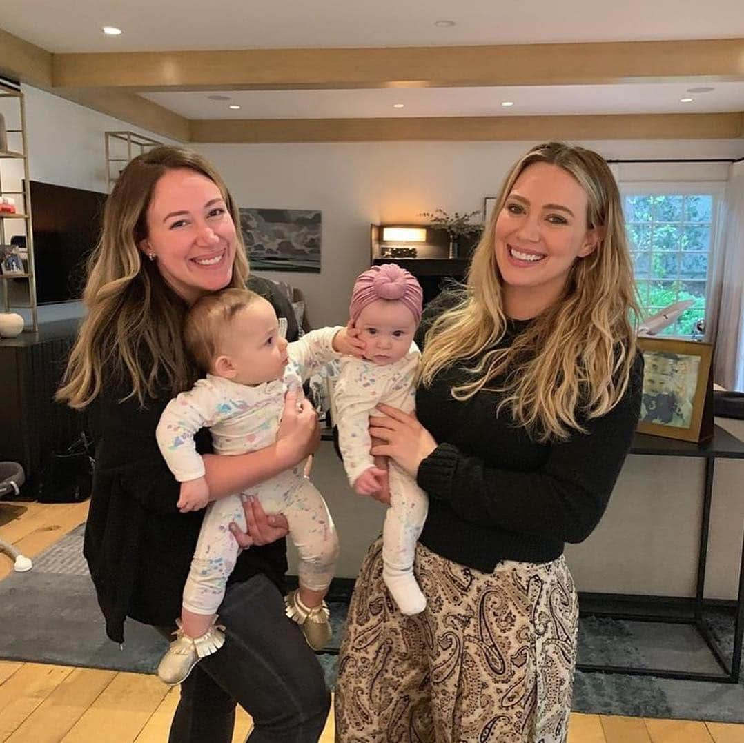 People Magazineさんのインスタグラム写真 - (People MagazineInstagram)「Haylie and Hilary Duff's little ones are bound to be besties for life! 💕 |#Regram @haylieduff」3月23日 4時37分 - people