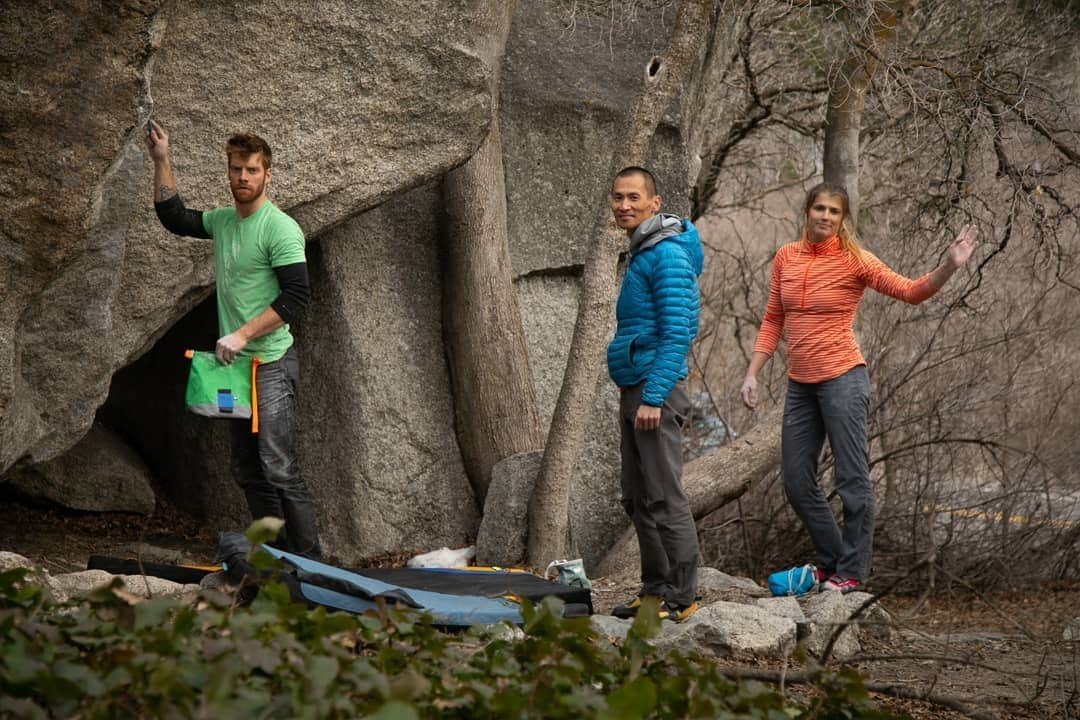 シャーロット・デュリフさんのインスタグラム写真 - (シャーロット・デュリフInstagram)「Checked out Little Cottonwood Canyon (LCC for the locals). It's only 20min away from home in Salt Lake City, and I feel like I can easily get used to go play on that textured granite after a work day 😉  @joshlrsn behind the camera. Thank's Mike for introducing me to the place, and Adam, Joshy, Zach and Nick for the recent session!  @petzl_official @eb_climbing @volxholds @luxov_connect」3月23日 5時05分 - chadurif