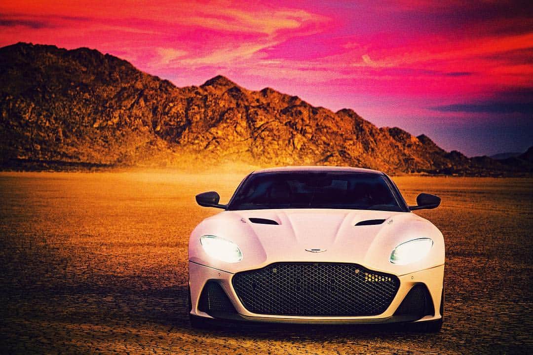 マイケル・ミュラーさんのインスタグラム写真 - (マイケル・ミュラーInstagram)「For the last 2 years  I have been creating content for Aston Martin. Working hand in hand with Marek Reichman the Chief Creative Officer we collaborated and created a campaign where we captured still photos, a commercial and VR at the same time.  I believe it’s the first time all 3 forms of content came from a single source.  Over the next month Aston Martin will be posting the campaign across their platforms including @astonmartinlagonda & @astonmartinamericas  The commercial and VR piece you’ll be able to view on your mobile phone, you won’t need a headset to watch!  The DB11, DBS, & the VANTAGE are all works of art and it was such a pleasure to work with Marek on his creations.  I had such an amazing team who helped me accomplish this multi-faceted campaign. I’m so grateful for all their hard work and helping me to manifest the vision Marek and I set out to capture.  You can view this Dream-Team in the tags.」3月23日 5時41分 - michaelmuller7
