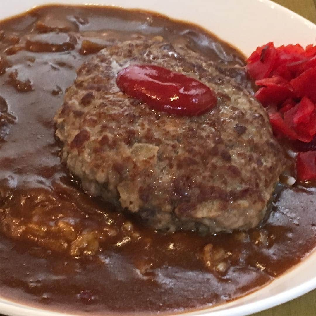 柳家さん生さんのインスタグラム写真 - (柳家さん生Instagram)「カフェピノのハンバーグカレーライス🍛美味しゅうございましたぁ〜👍 #さん生 #カレーライス #ハンバーグ #カフェ #ピノ #金沢」3月23日 16時14分 - waraiguma1957