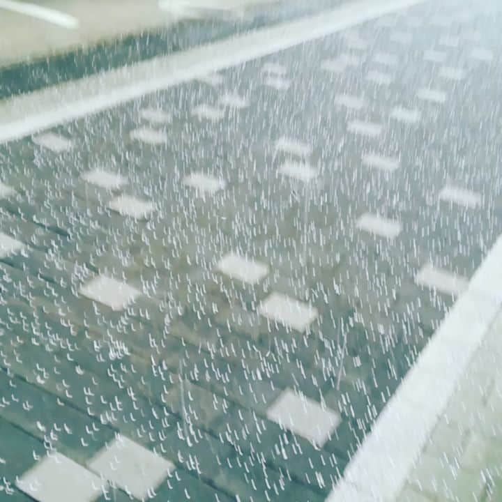 のインスタグラム：「ひょうが降る山梨。 感じがわからない」