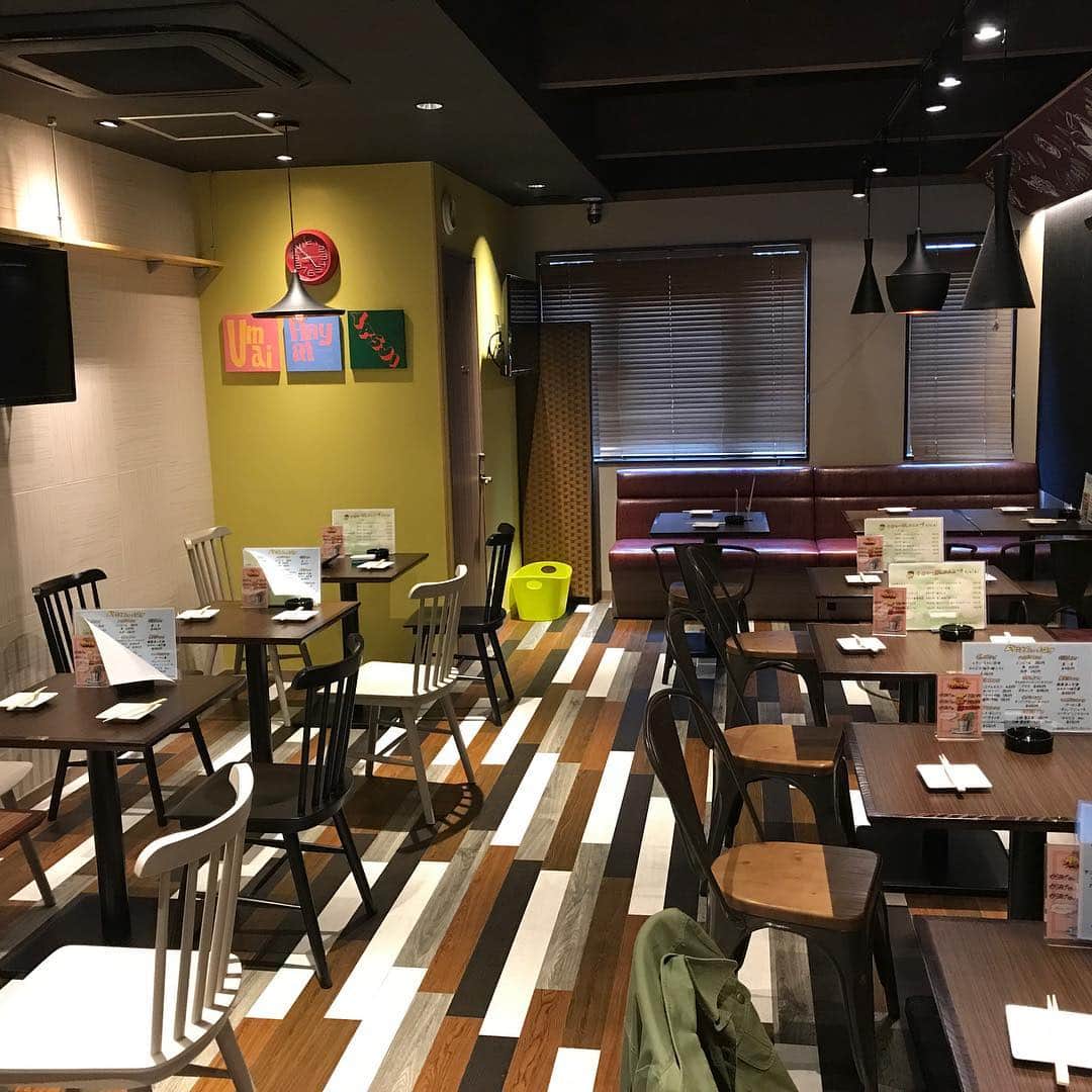 池田真一のインスタグラム：「‎本日こっちこっち〜16時からオープンしてます！よろしくお願いします！ ‎みんなこっちこっち〜٩(๑^o^๑)۶」