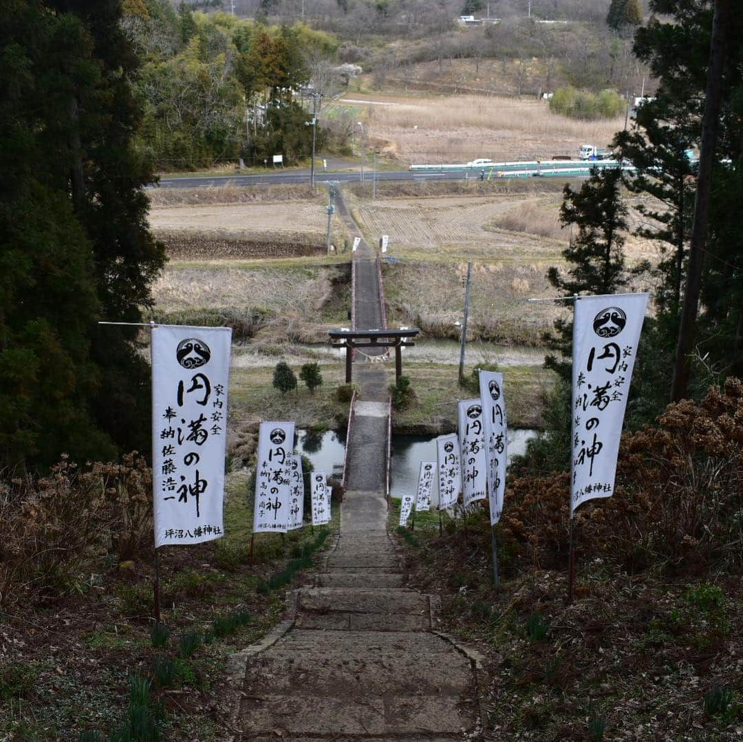 大河壮太さんのインスタグラム写真 - (大河壮太Instagram)「19/03/23/15:25 357日目、昼 #お野菜太郎 #住みます芸人 #農業で住みます芸人 #農業で住みます芸人in仙台 #仙台 #sendai #仙台坪沼 #坪沼 #坪沼八幡神社 #うつりかわり #季節 #冬 #社務所 #社務所暮らし #nikon #d5600 #フォローミー #followme #晴れ #雪」3月23日 16時56分 - 0831taro